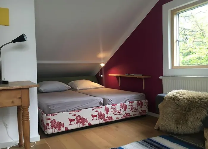 Im Wald An Der Weinstrasse *